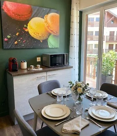 Plambramois Apartment